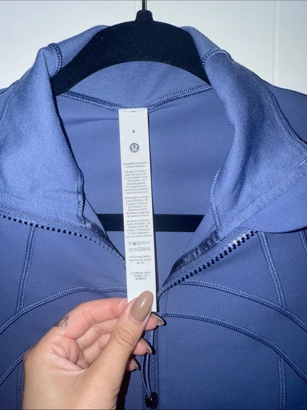 lululemon athletica form fitting